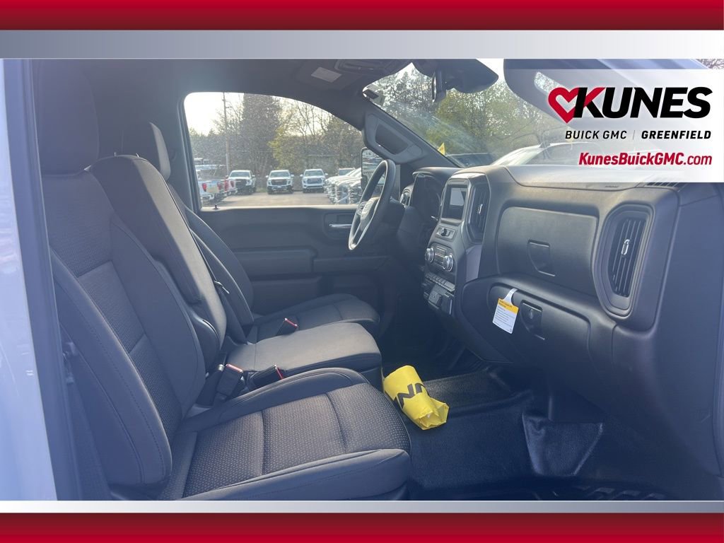 New 2025 GMC Sierra 3500 Pro image 34
