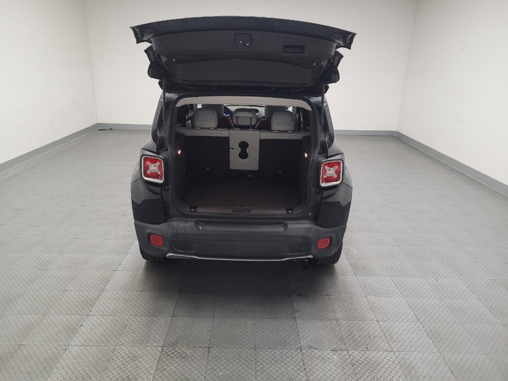 Used 2015 Jeep Renegade Limited image 29