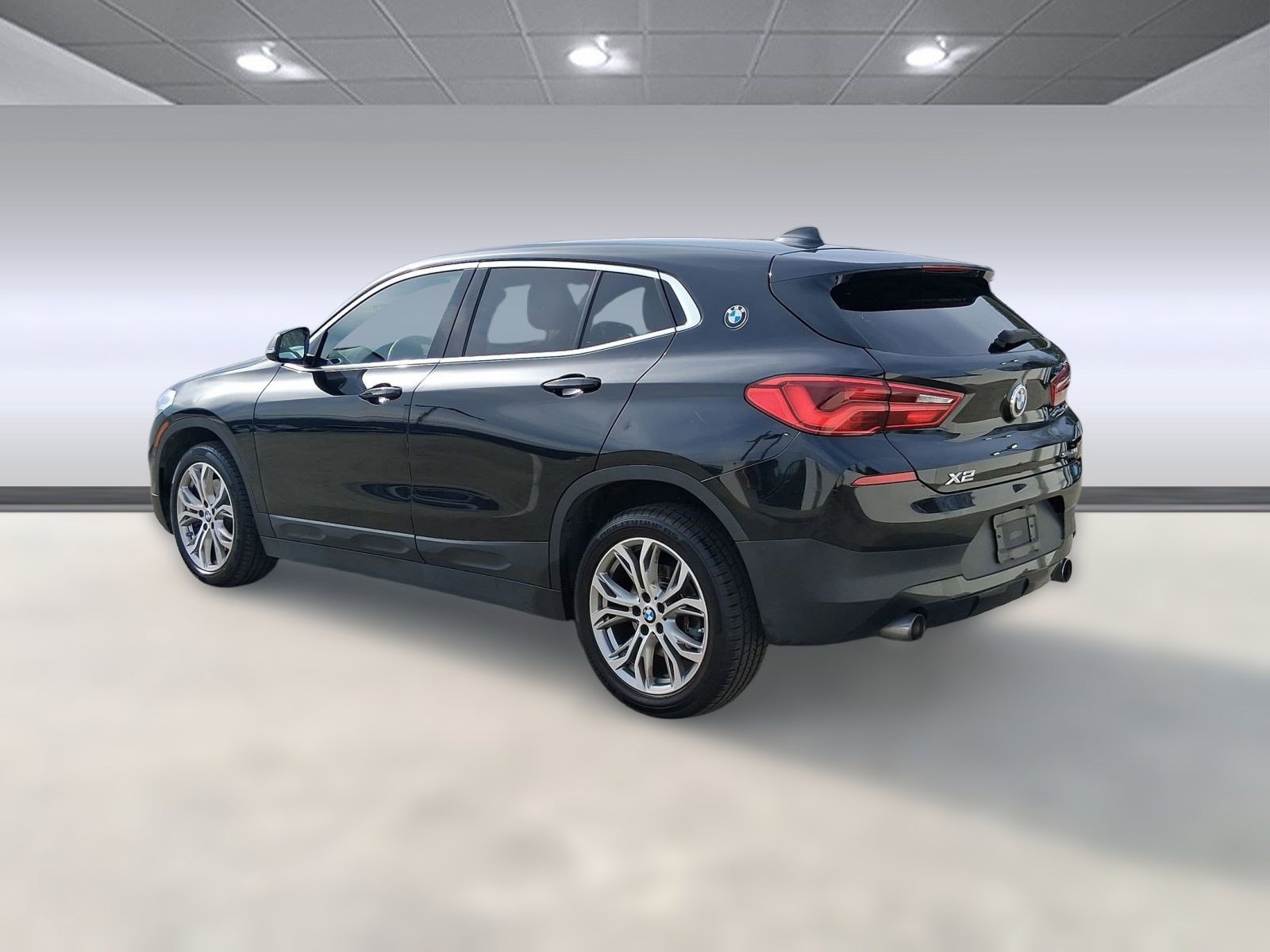 Used 2018 BMW X2 sDrive28i w/ Convenience Package image 3