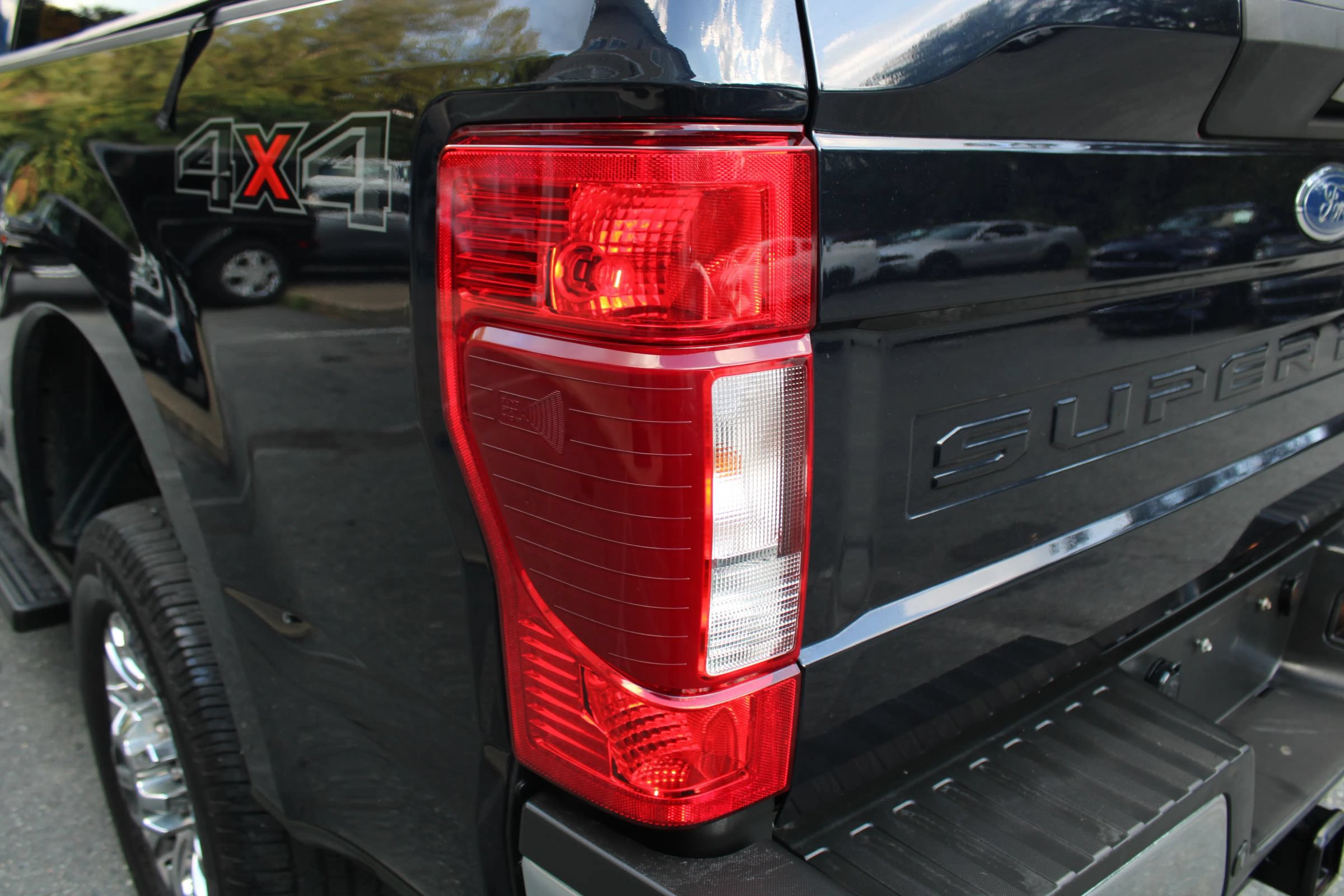 Used 2022 Ford F250 Lariat w/ Chrome Package AWD/4WD image 34