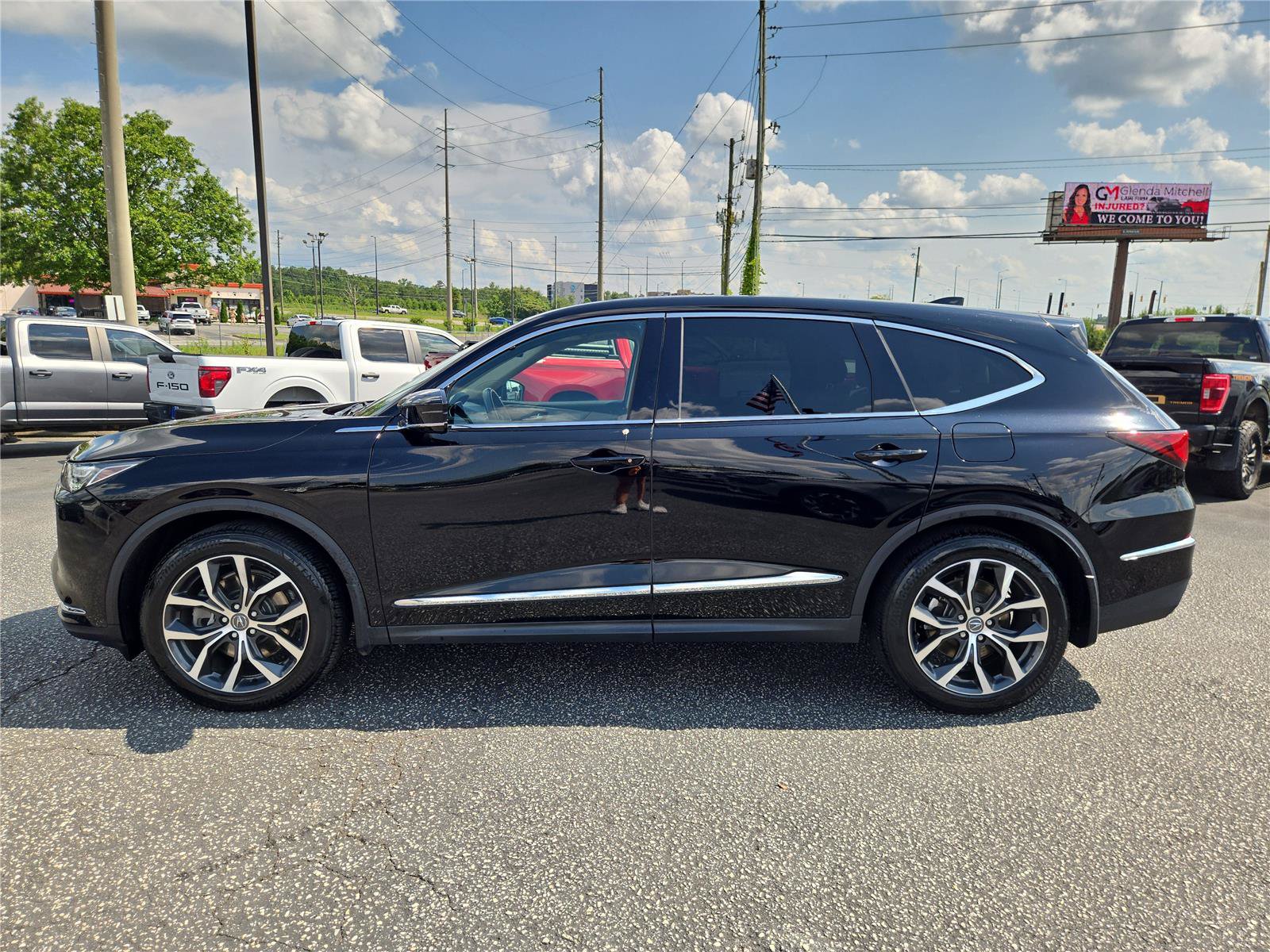 Used 2023 Acura MDX w/ Technology Package FWD image 11