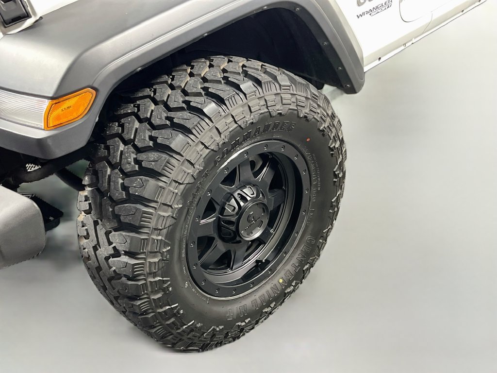 Used 2019 Jeep Wrangler Sport AWD/4WD image 11