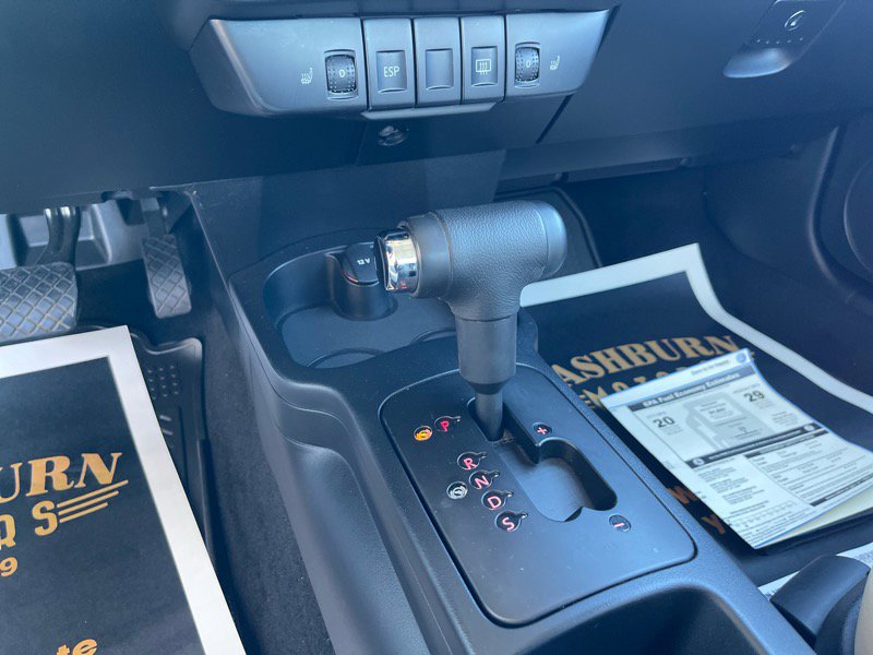 Used 2008 Volkswagen Beetle S image 29