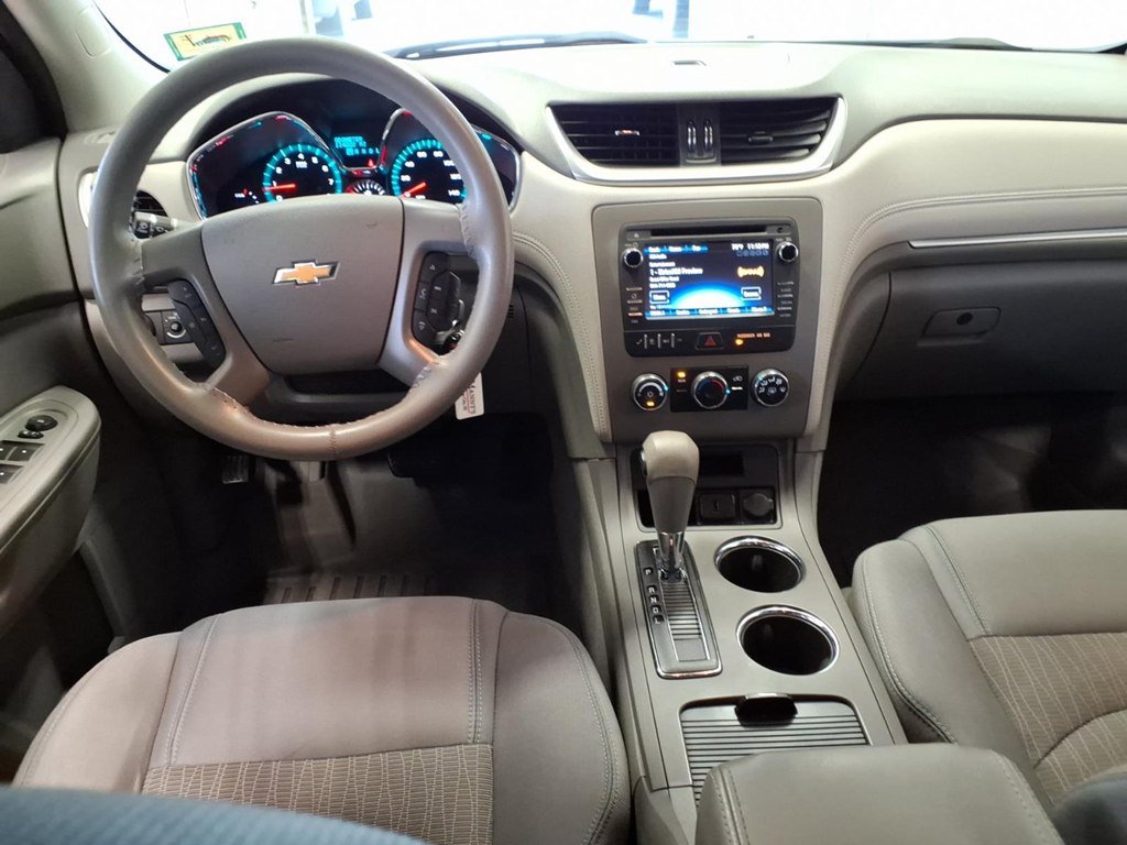 Used 2015 Chevrolet Traverse AWD LS image 9