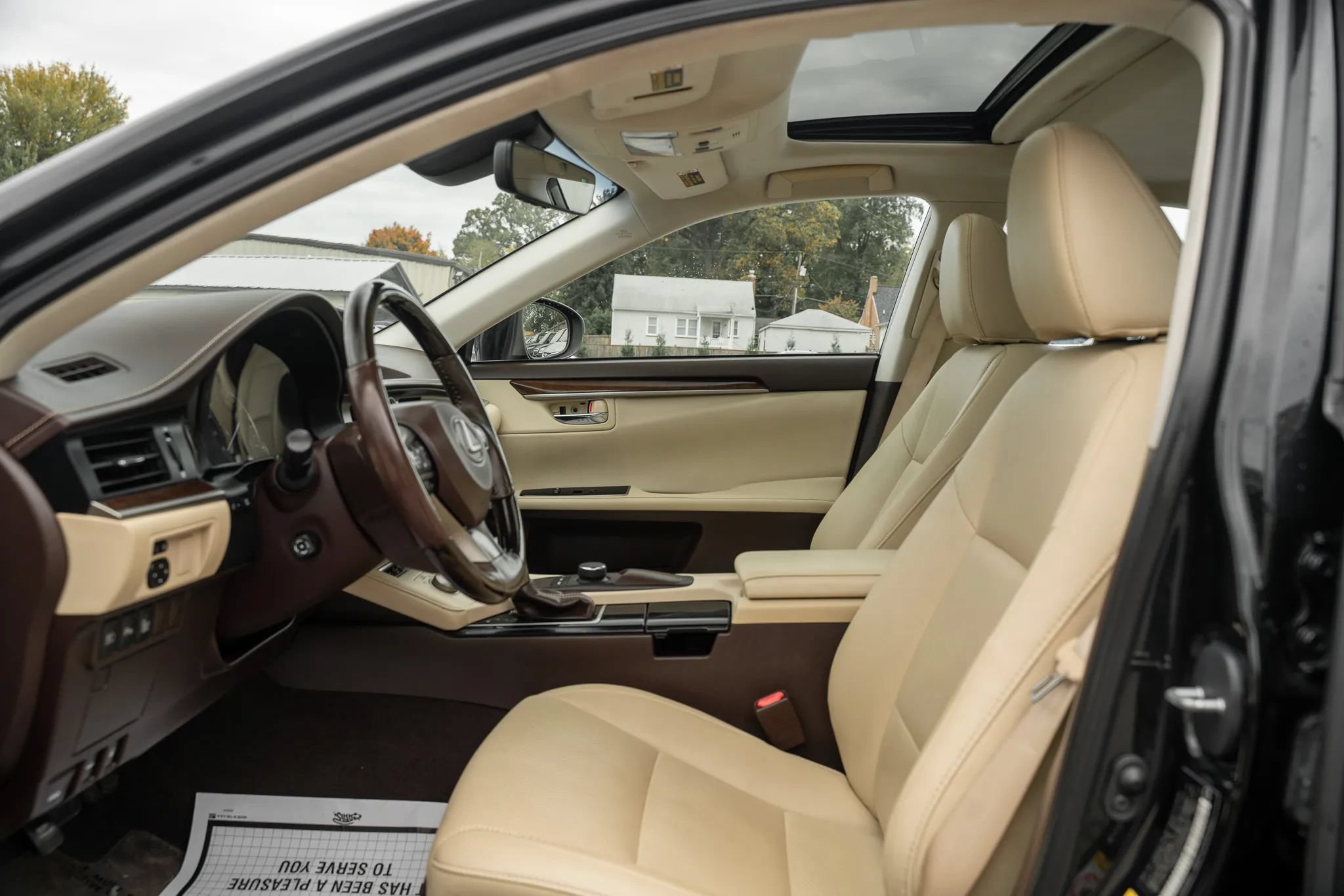 Used 2018 Lexus ES 350 w/ Premier Package FWD image 7