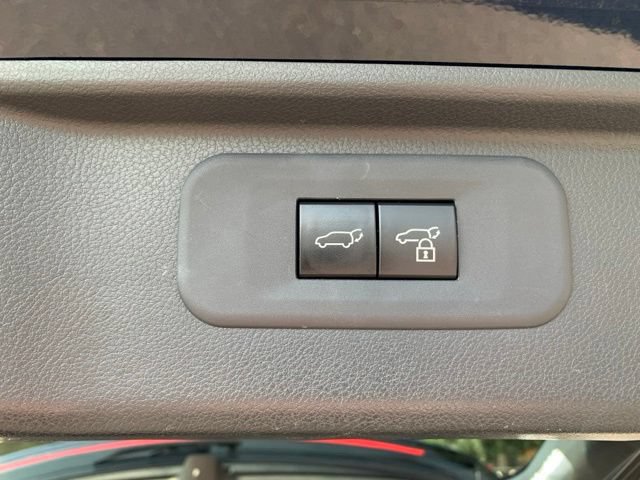 Used 2024 Toyota Grand Highlander AWD image 6