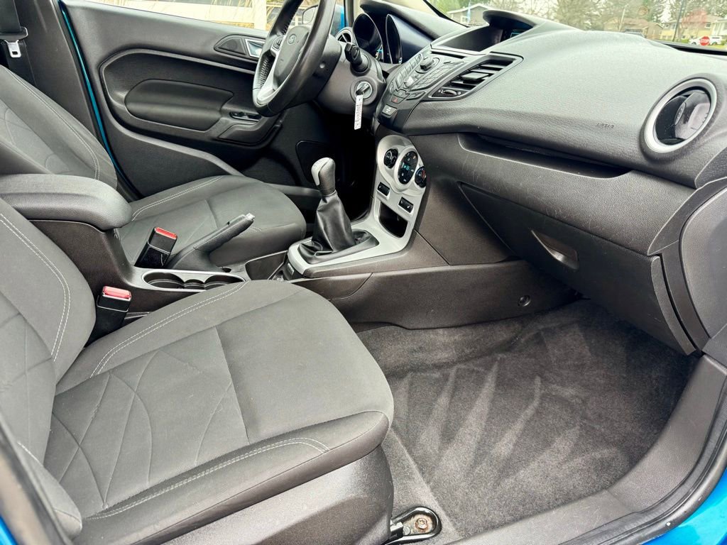 Used 2015 Ford Fiesta SE image 14