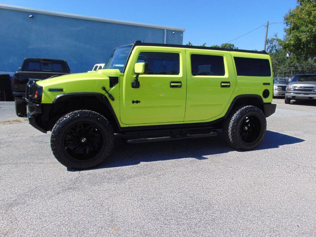 Used 2004 HUMMER H2 w/ Preferred Equipment Group image 9