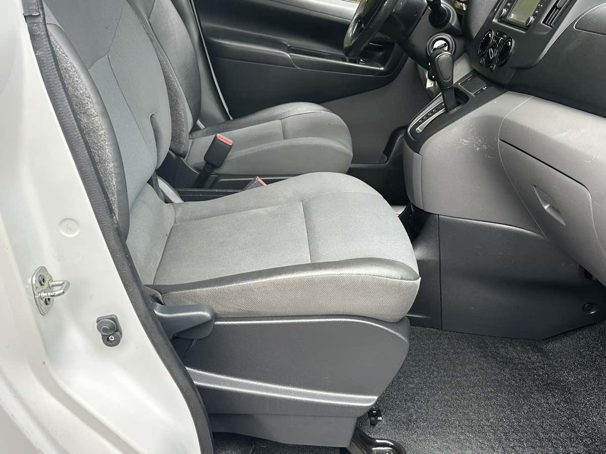 Used 2017 Nissan NV200 SV w/ Technology Package FWD image 10