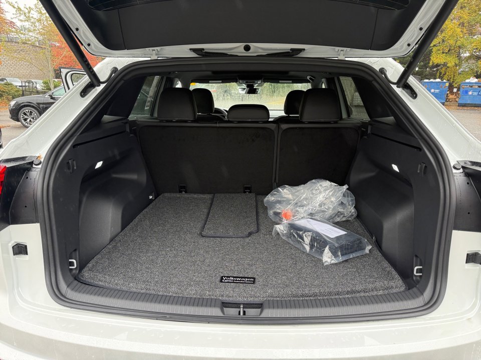 New 2026 Volkswagen Atlas Cross Sport SE image 15