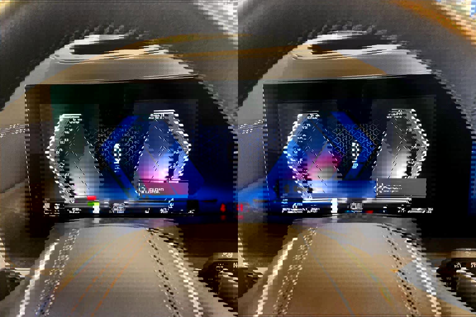 Certified 2025 BMW X7 xDrive40i image 24