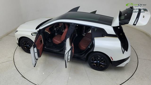 Used 2023 BMW iX M60 w/ Executive Package image 88