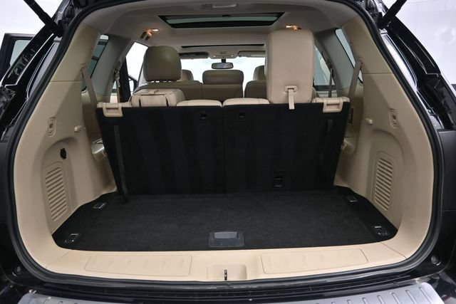 Used 2017 Nissan Pathfinder Platinum FWD image 10