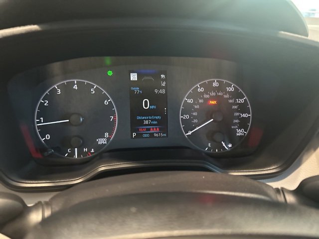 Used 2025 Toyota Corolla LE image 9