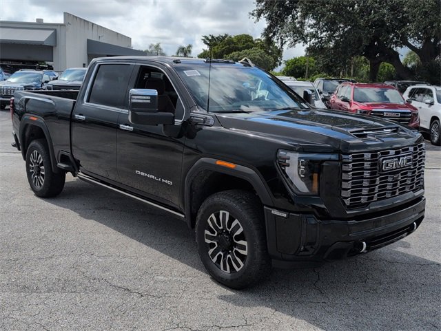 New 2026 GMC Sierra 2500 Denali Ultimate w/ Max Trailering Package image 2