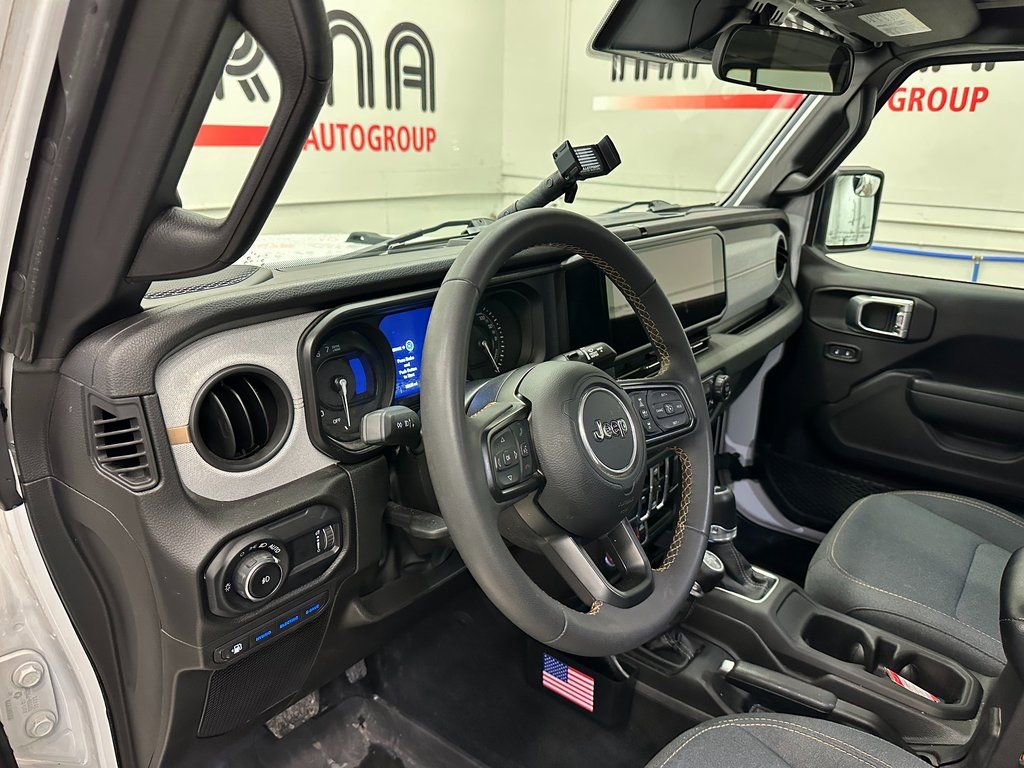 Used 2024 Jeep Wrangler Unlimited image 19