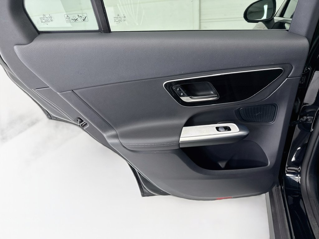 Certified 2026 Mercedes-Benz GLC 300 image 24