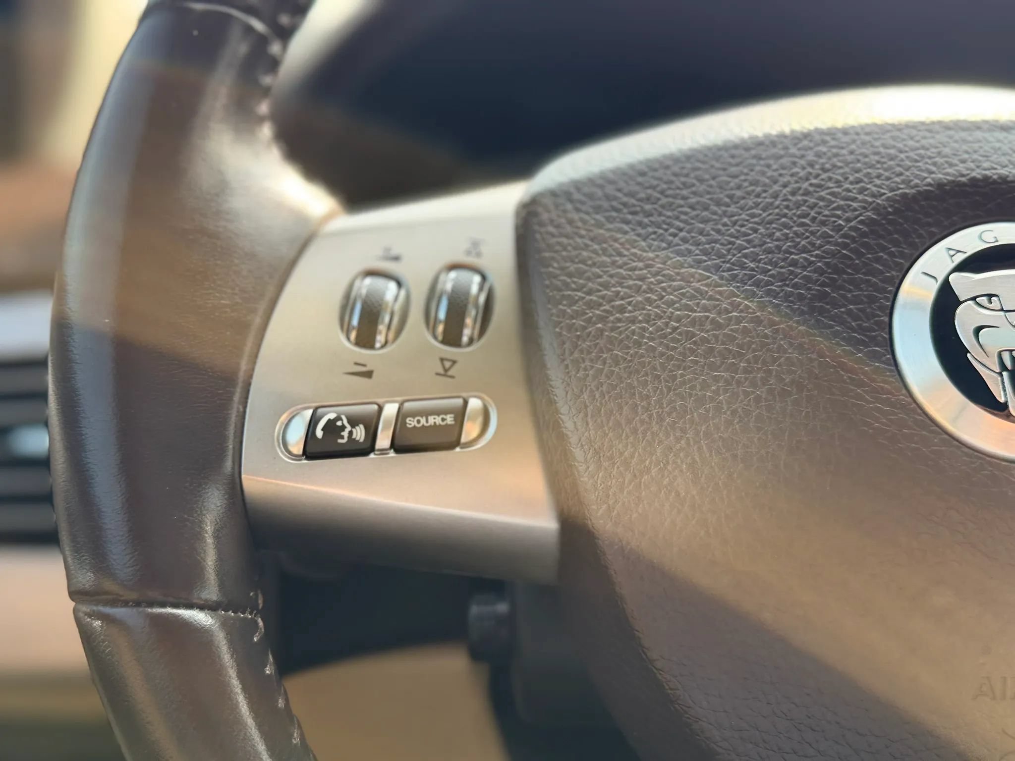 Used 2009 Jaguar XF Supercharged RWD image 26