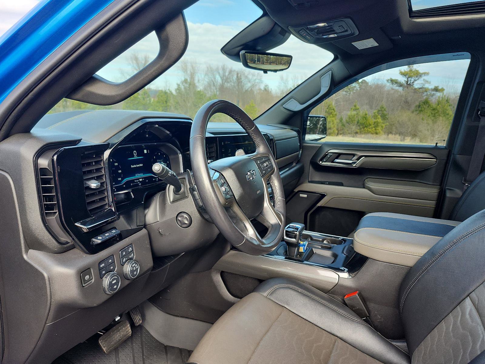 Used 2023 Chevrolet Silverado 1500 ZR2 w/ Technology Package image 19