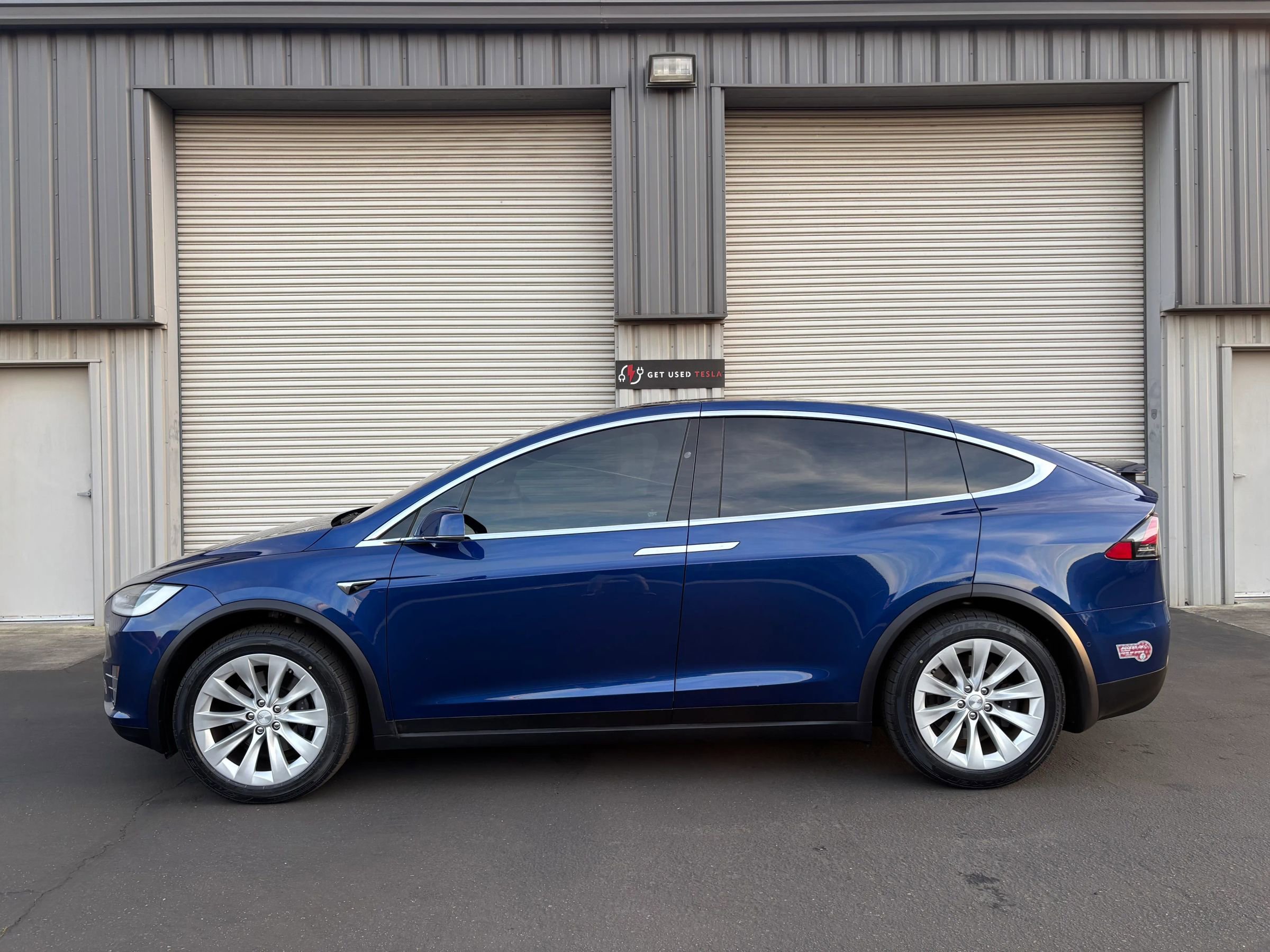 Used 2019 Tesla Model X Long Range image 3