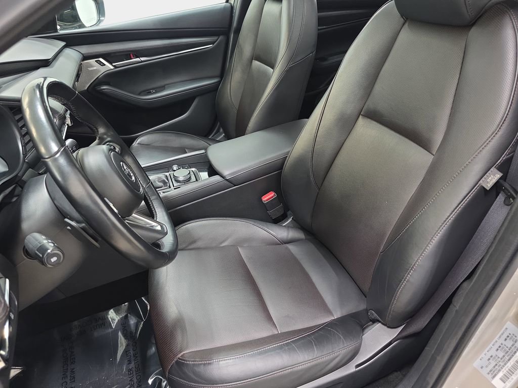 Used 2023 MAZDA MAZDA3 Hatchback w/Premium Plus Pkg image 14