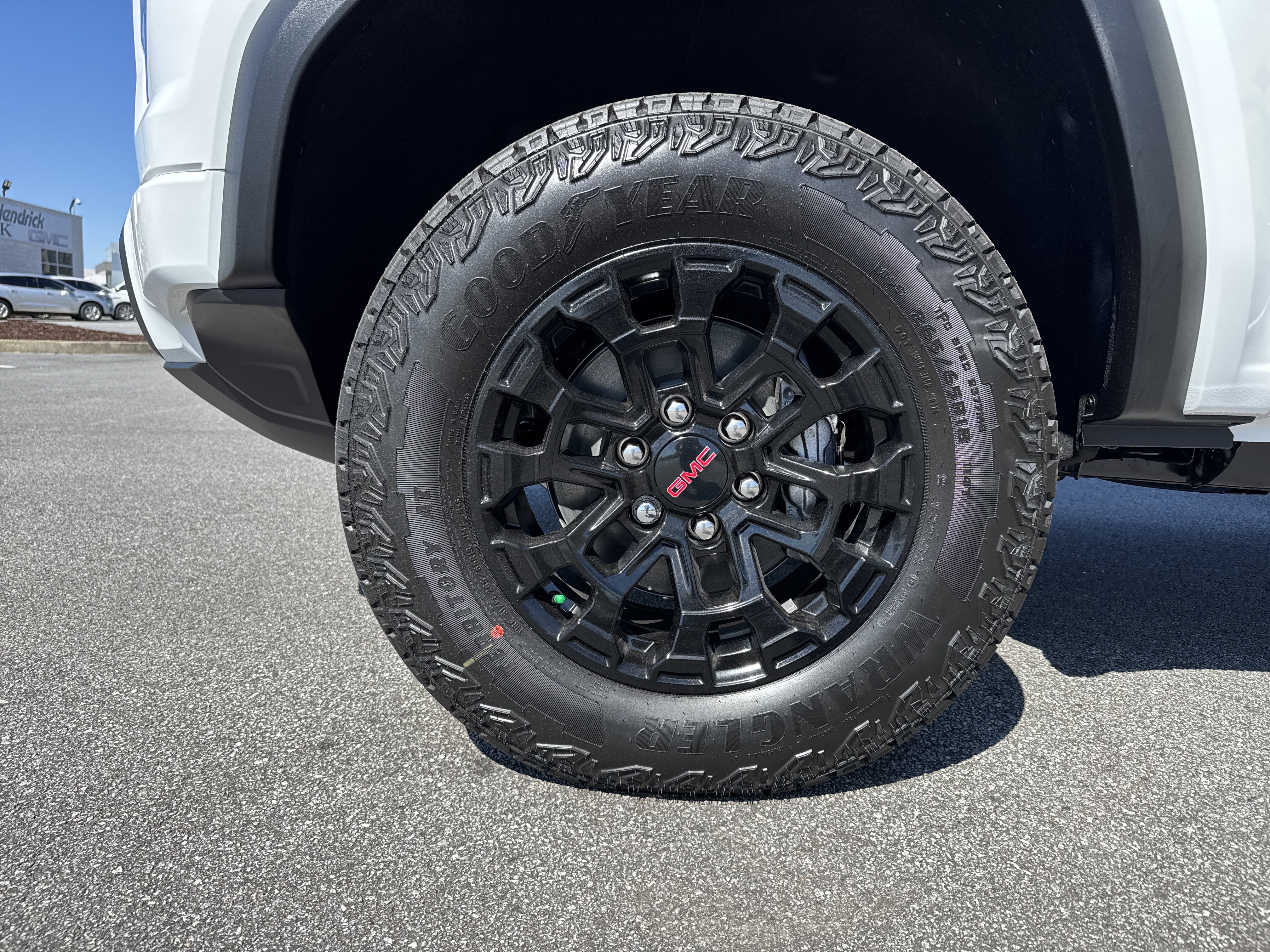 New 2026 GMC Canyon Elevation w/ Convenience Package image 13