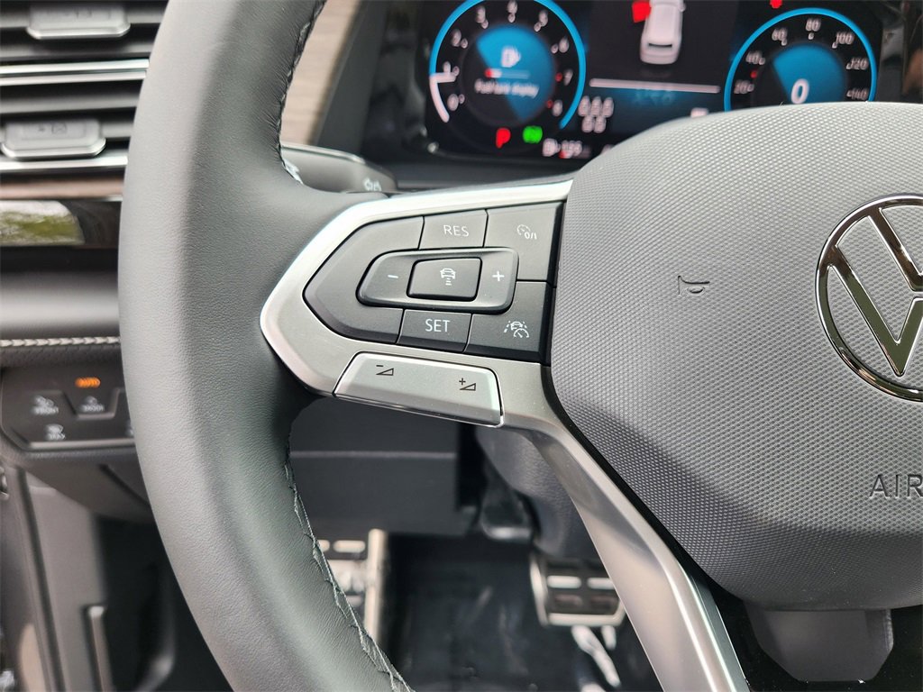 New 2025 Volkswagen Atlas SEL Premium R-Line image 8