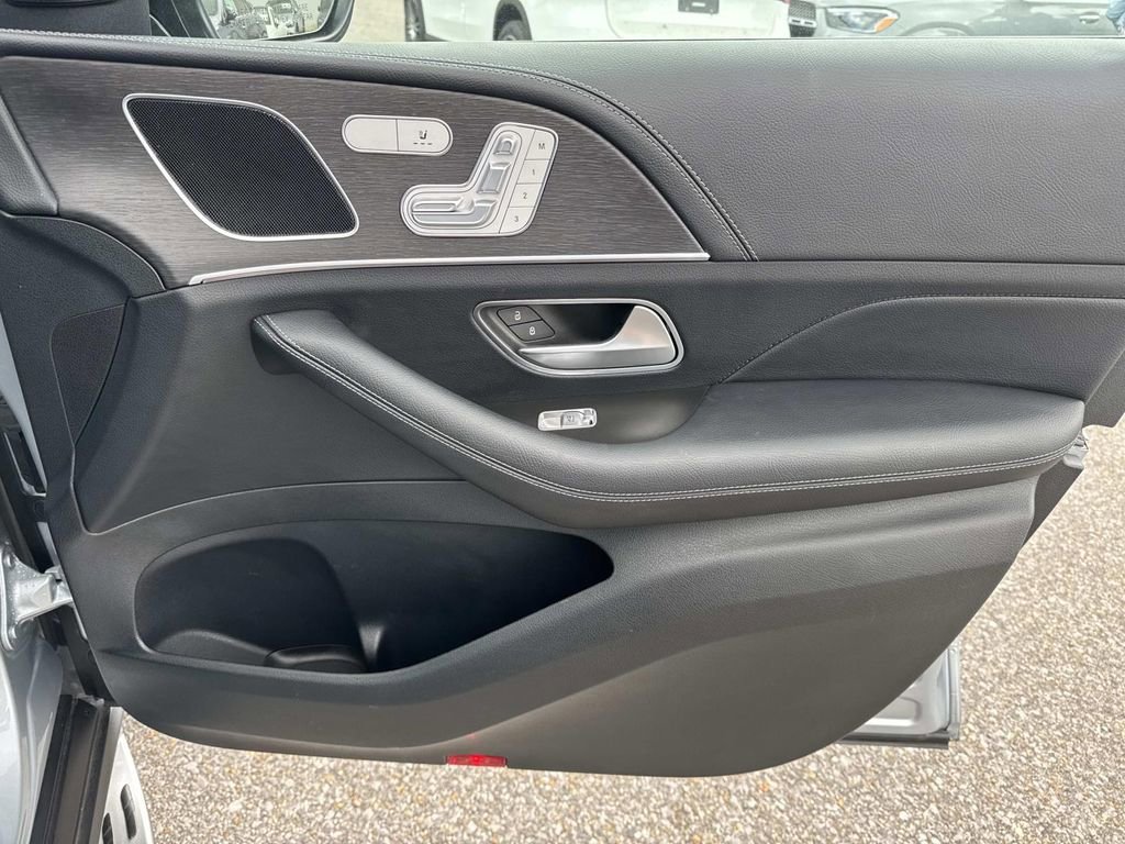 Used 2024 Mercedes-Benz GLE 450 4MATIC image 13