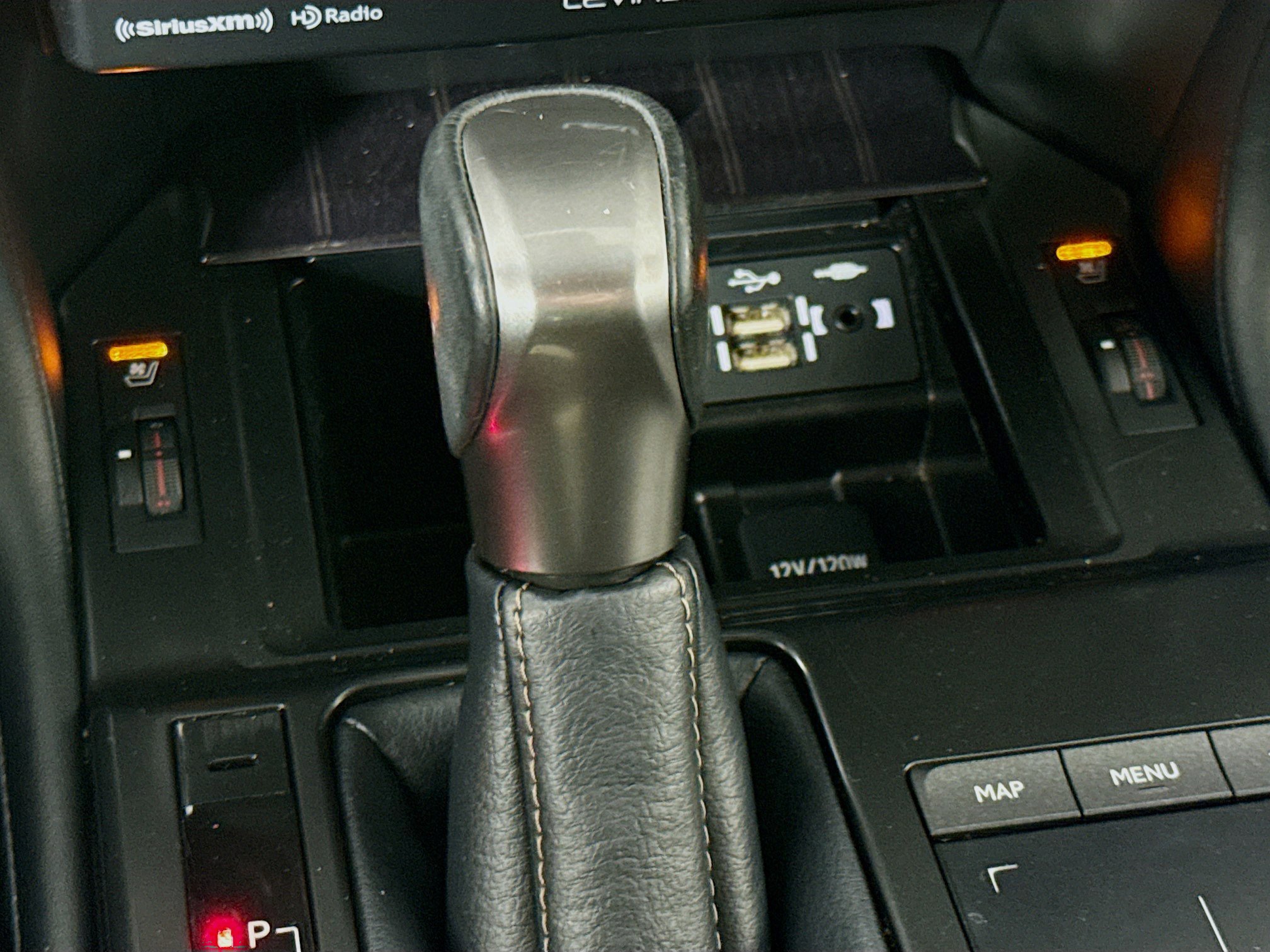 Used 2023 Lexus GX 460 Premium w/ Accessory Package AWD/4WD image 23