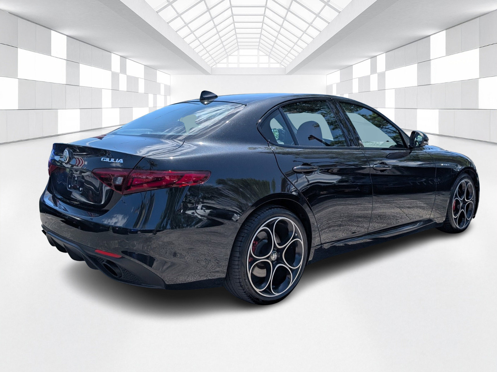 Used 2023 Alfa Romeo Giulia Veloce image 7