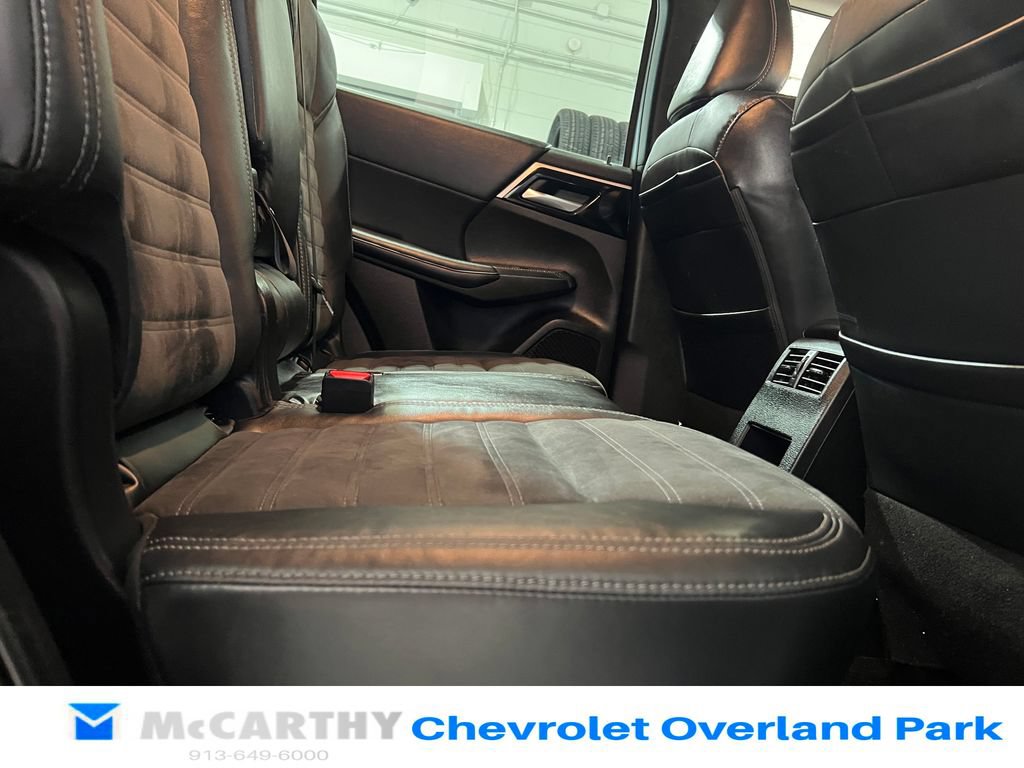 Used 2023 Mitsubishi Outlander SE Black Edition FWD image 29