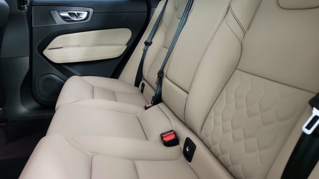 New 2026 Volvo XC60 B5 Plus w/ Protection Package Premier AWD/4WD image 29