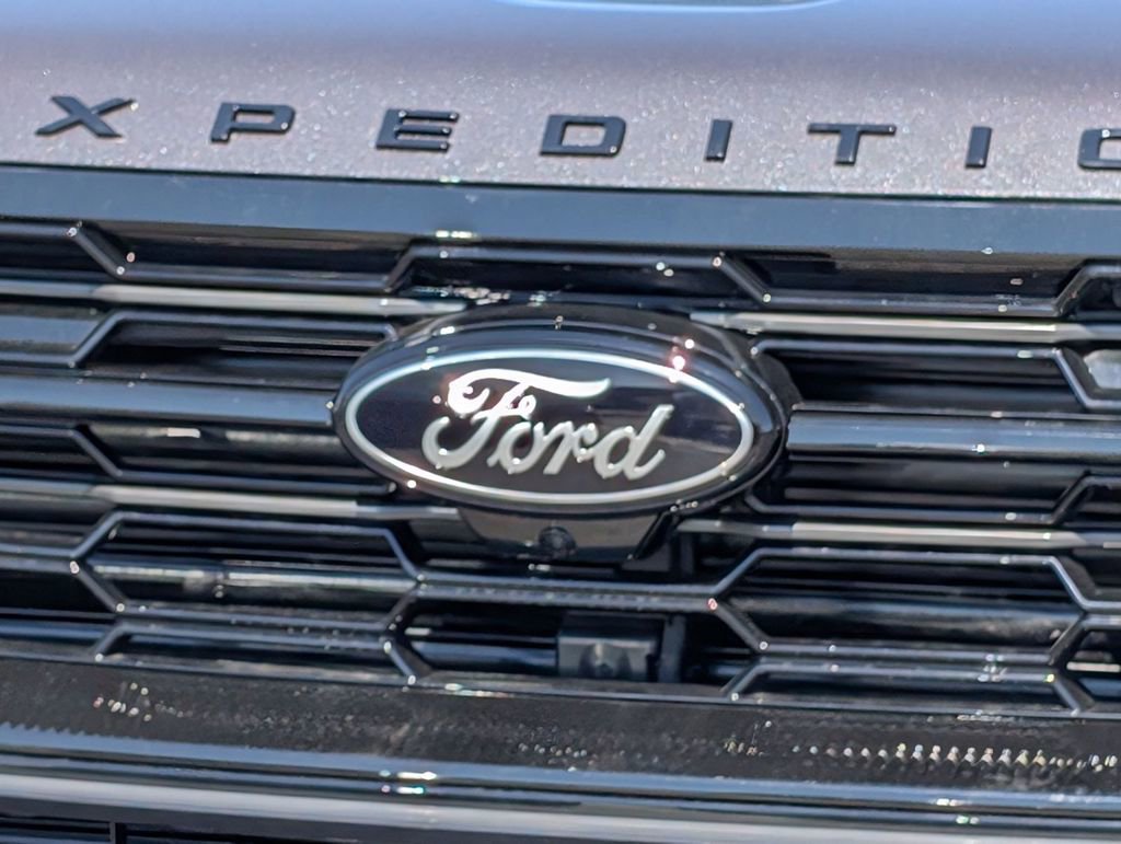 New 2026 Ford Expedition Max Platinum image 12