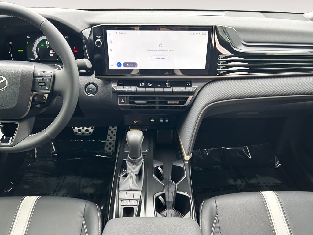 Used 2026 Toyota Camry Hybrid w/ Multimedia Upgrade Package FWD image 11