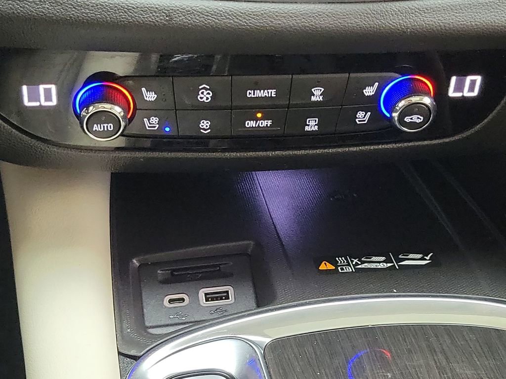 Certified 2023 Buick Enclave Premium w/ Experience Buick Package image 17