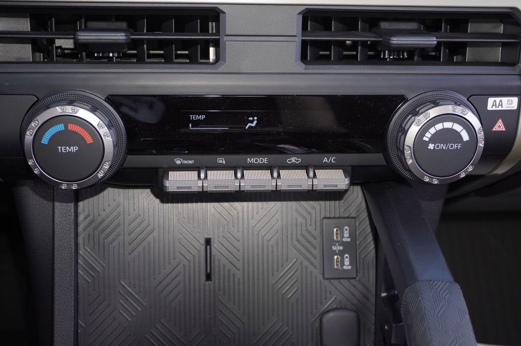 Used 2026 Toyota Tacoma SR5 image 13