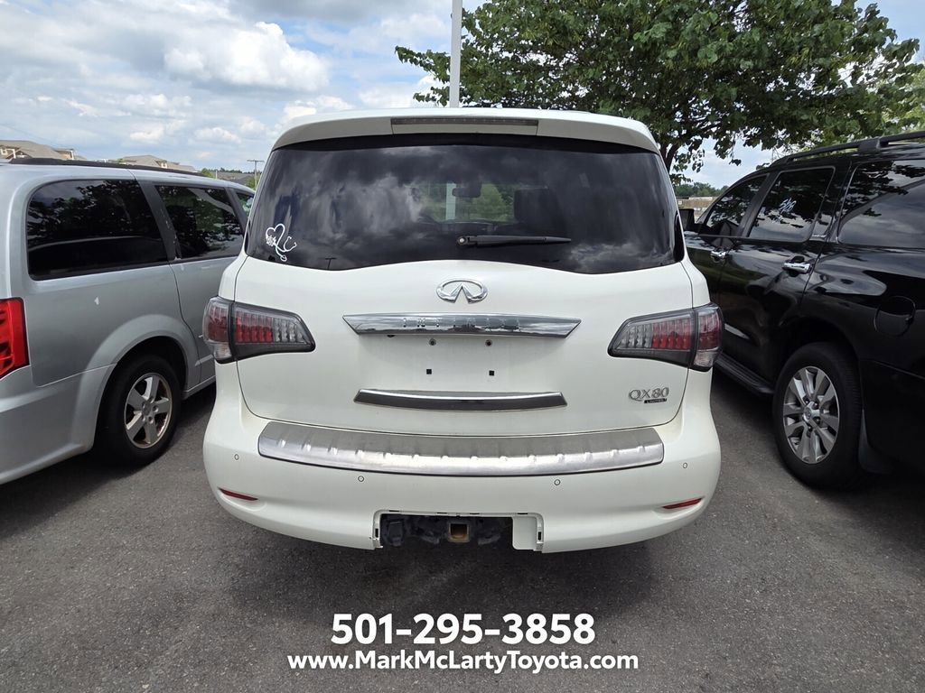 Used 2015 INFINITI QX80 4WD w/ Limited Package image 3