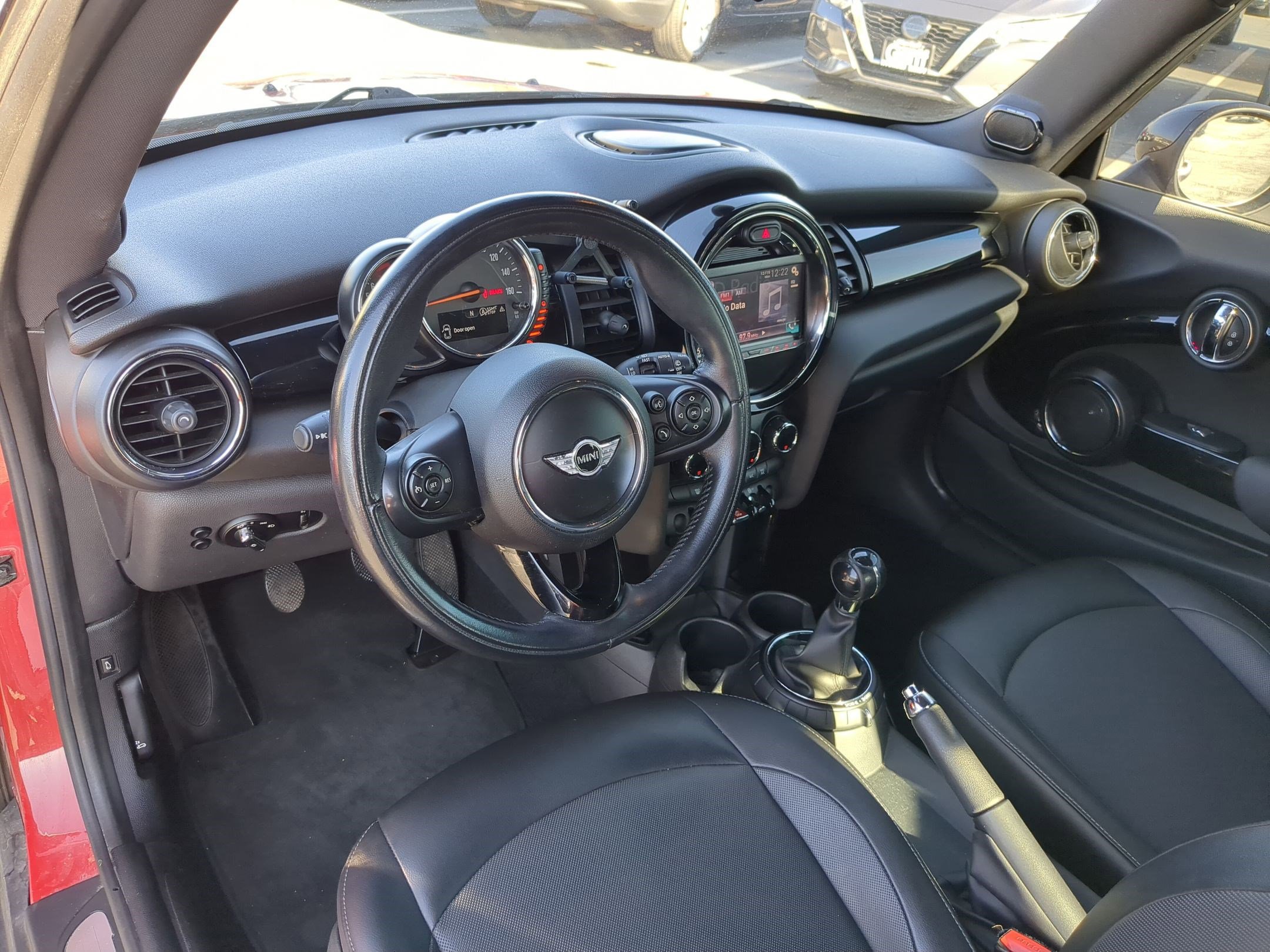 Used 2015 MINI Cooper 2-Door Hardtop image 16