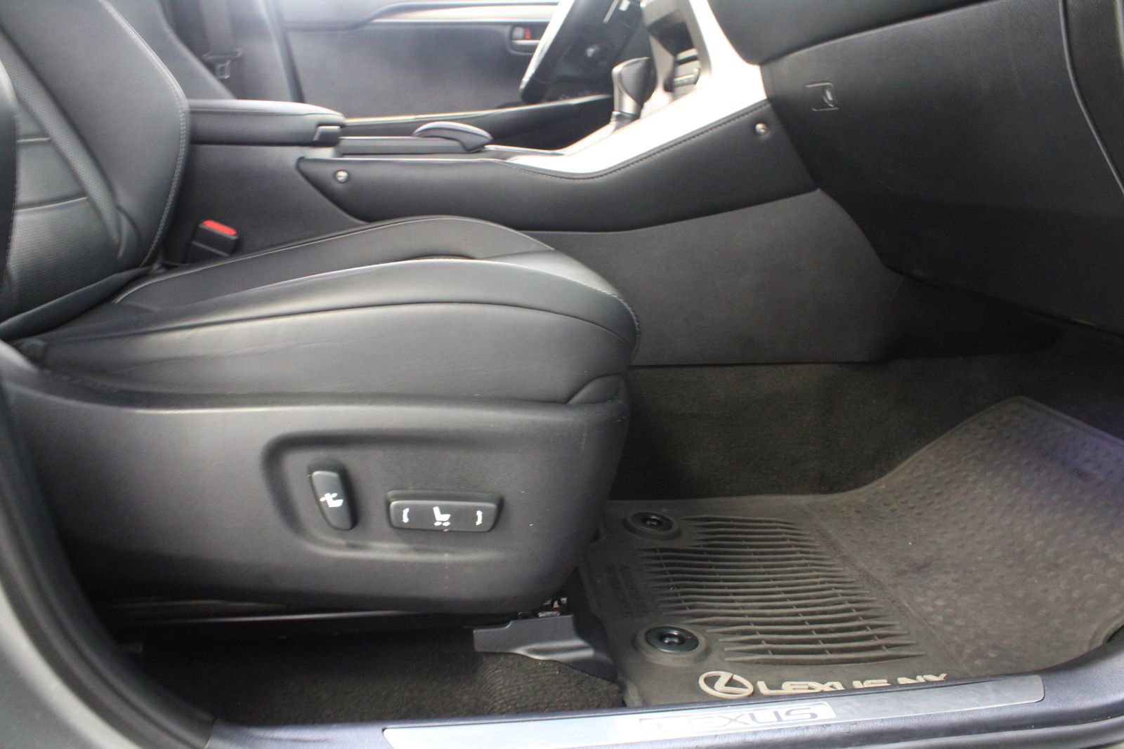 Used 2015 Lexus NX 200t F Sport image 17