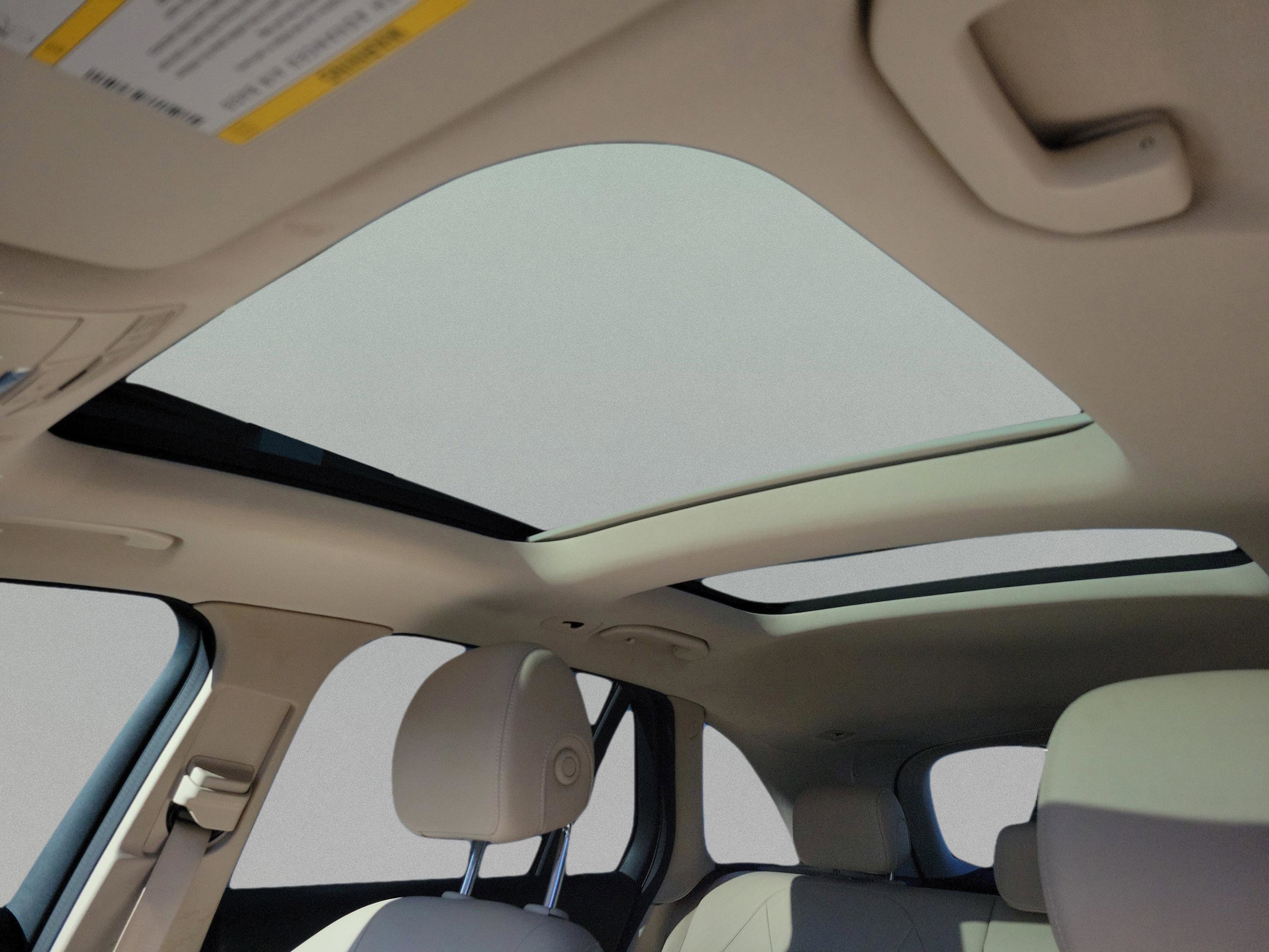 Certified 2022 Mercedes-Benz GLC 300 image 32