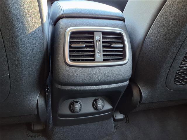 Used 2020 Kia Sorento S image 24