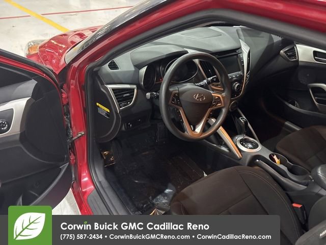 Used 2016 Hyundai Veloster FWD image 10