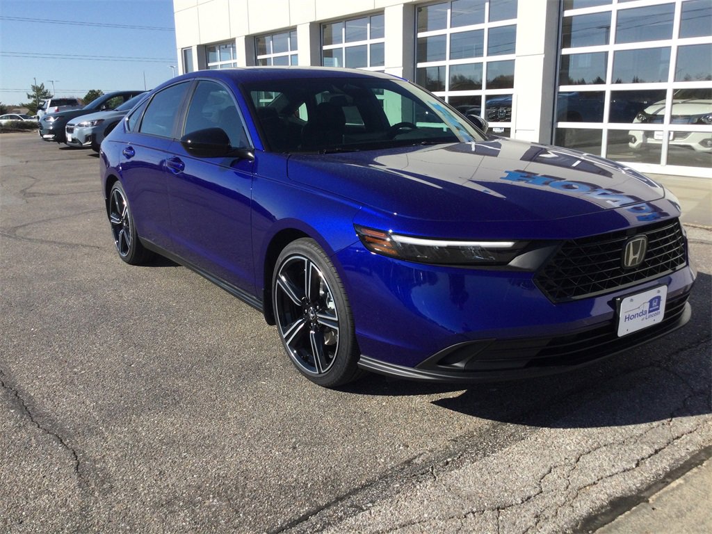 New 2025 Honda Accord Sport image 3