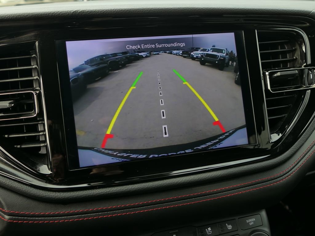 Used 2024 Dodge Durango GT image 16