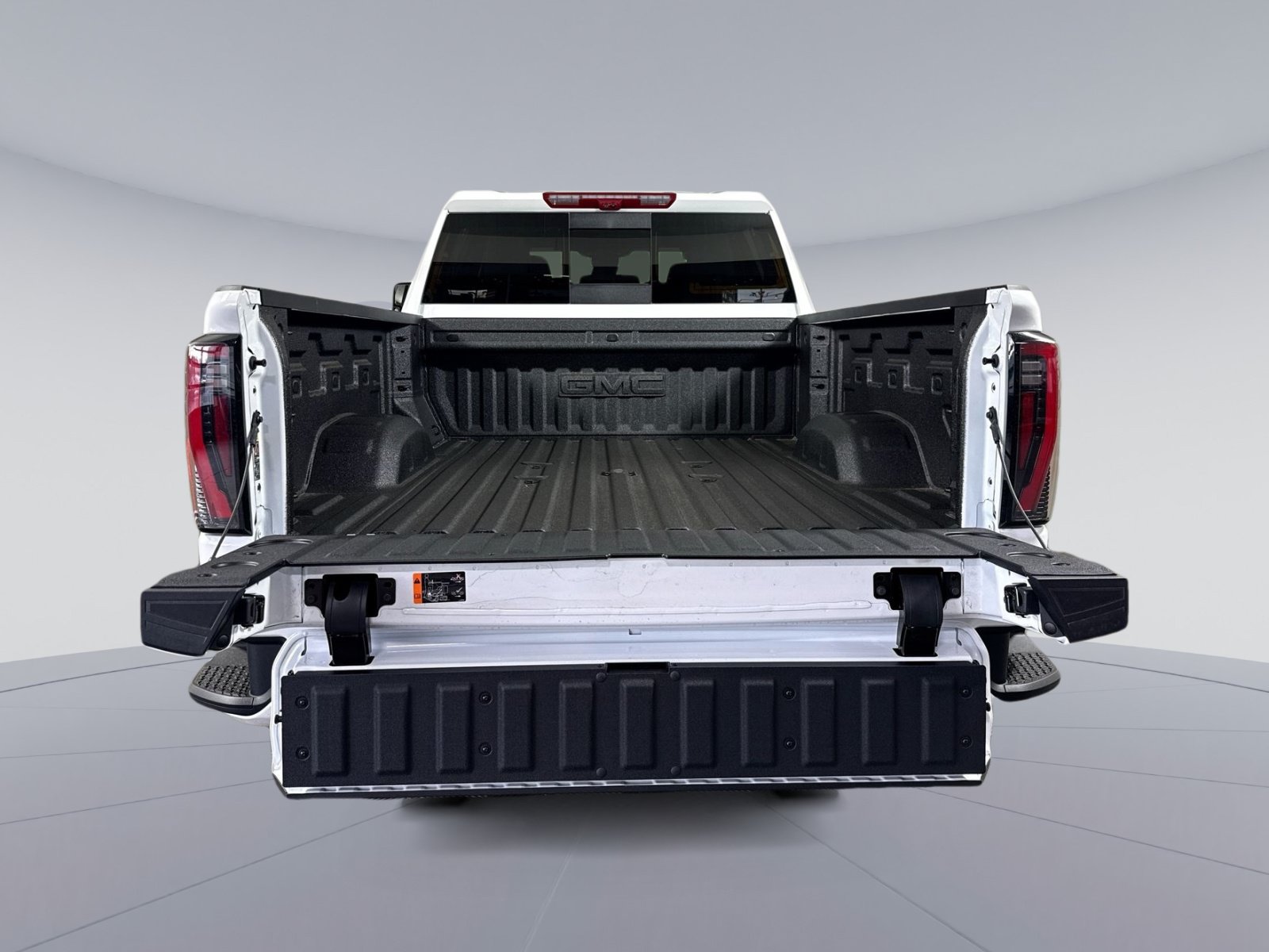 New 2026 GMC Sierra 2500 AT4 w/ Technology Package AWD/4WD image 26