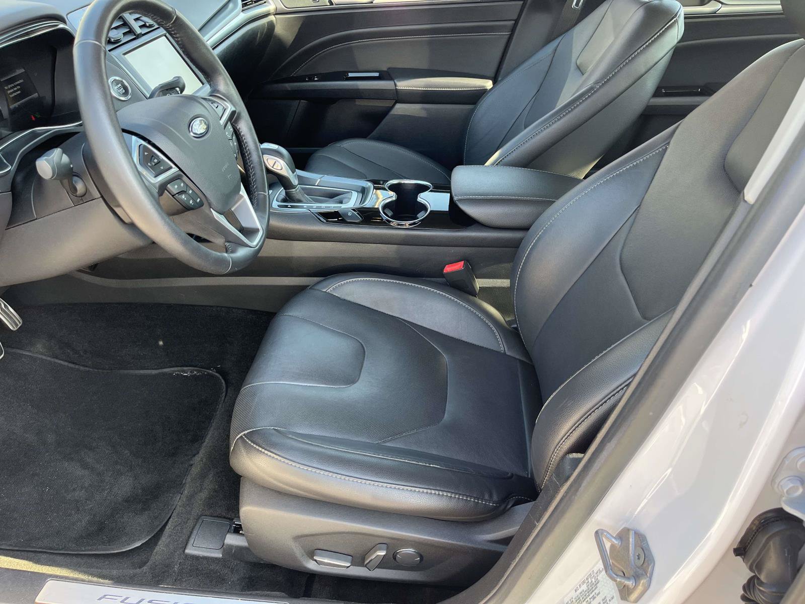 Used 2014 Ford Fusion Titanium FWD image 15