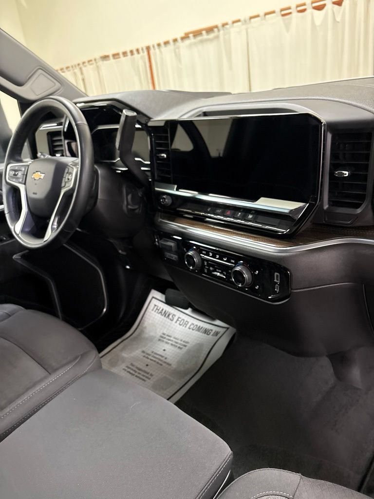 Used 2025 Chevrolet Silverado 2500 LT w/ Convenience Package AWD/4WD image 22