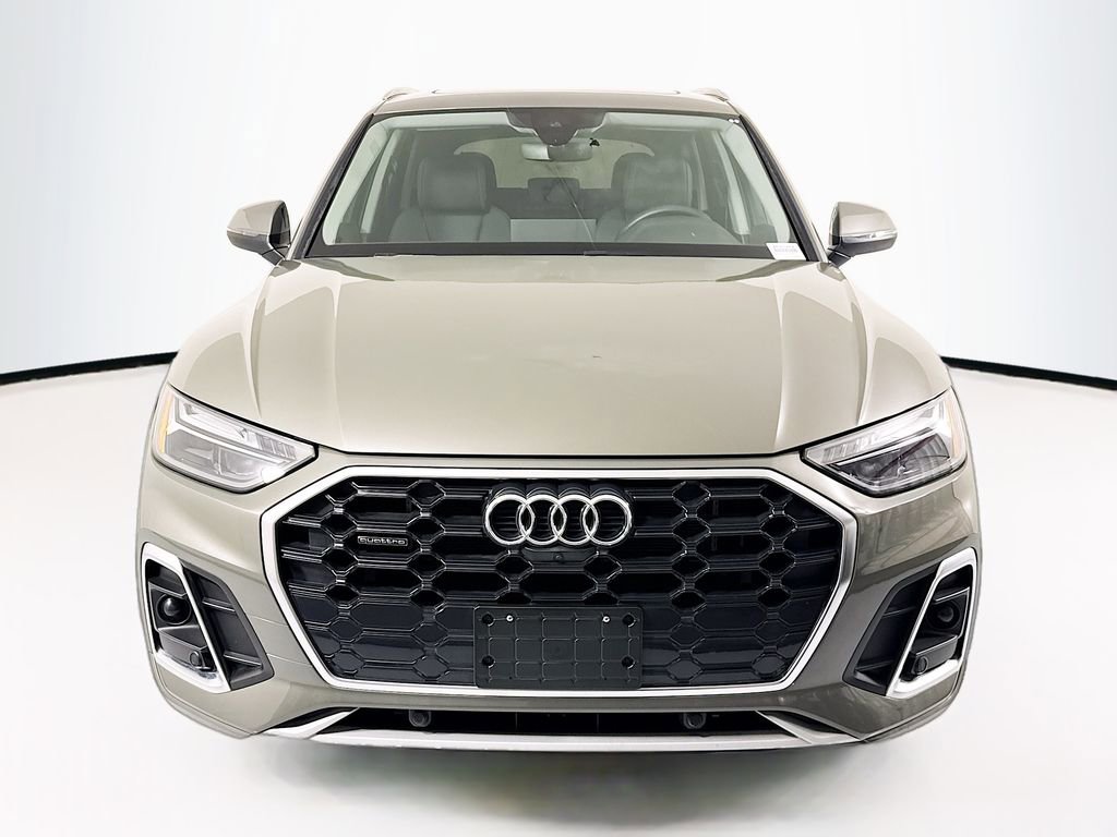 Certified 2023 Audi Q5 e Premium Plus w/ Premium Plus Package AWD/4WD image 2