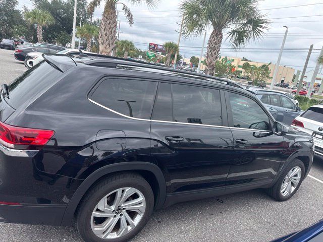 Used 2022 Volkswagen Atlas SE FWD image 17