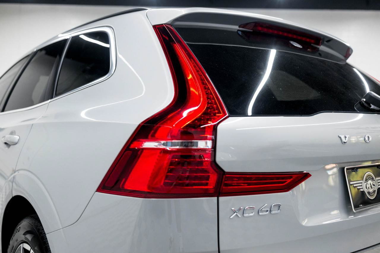 Used 2022 Volvo XC60 B5 Momentum w/ Climate Package FWD image 22
